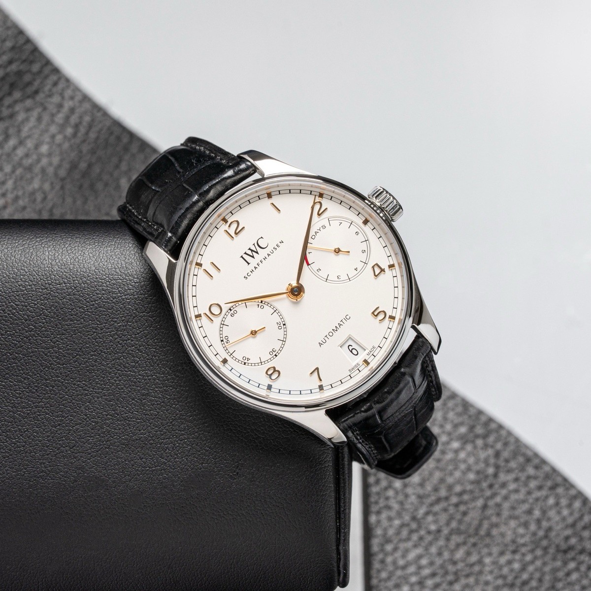 生瀬勝久さんが愛用する腕時計・IWC ポルトギーゼ オートマティック 7DAYS Ref IW500114